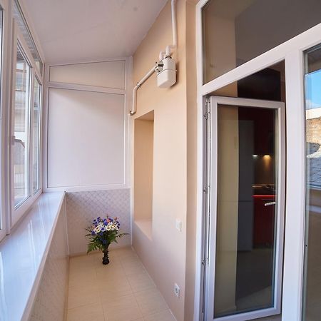 2 Bedrooms Apartment 150M From Opera House Lviv Eksteriør bilde