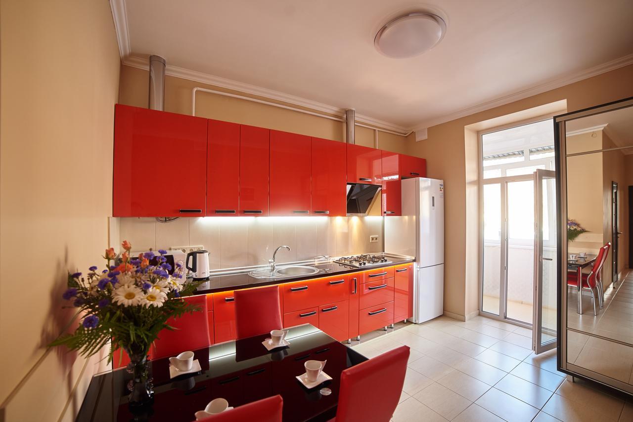 2 Bedrooms Apartment 150M From Opera House Lviv Eksteriør bilde