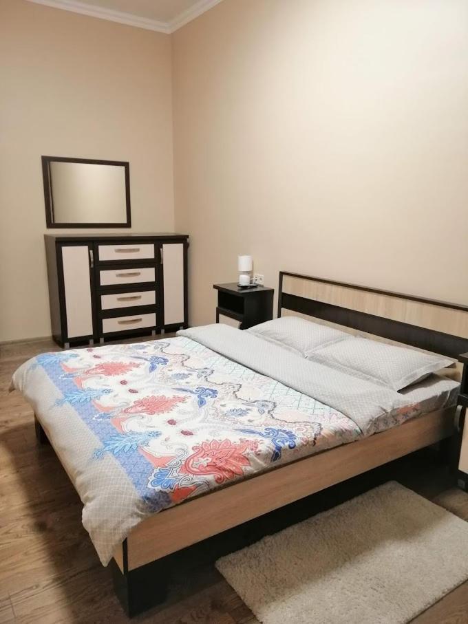 2 Bedrooms Apartment 150M From Opera House Lviv Eksteriør bilde